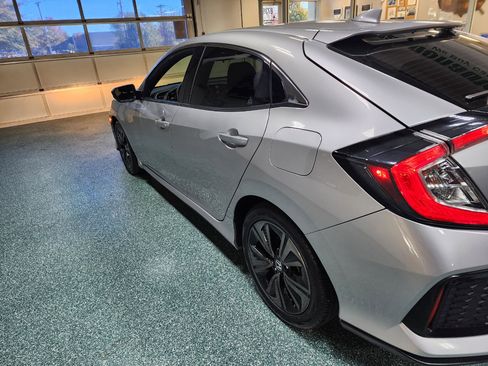 Used 2018 Honda Civic EX image 10