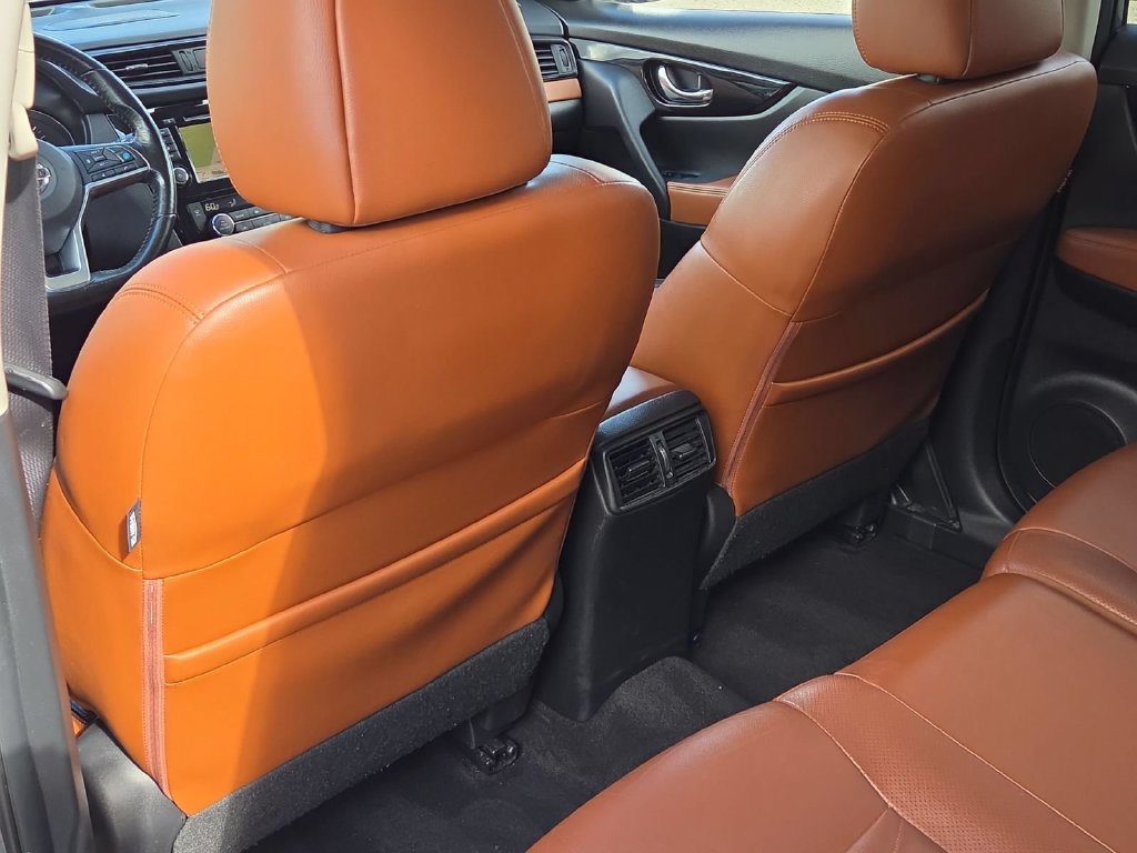 Used 2018 Nissan Rogue SL w/ Premium Package AWD/4WD image 25
