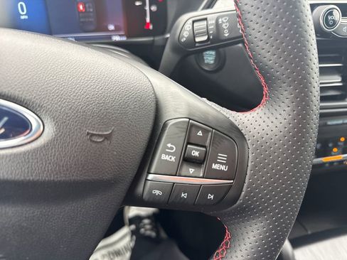 Used 2025 Ford Escape ST-Line Elite image 33