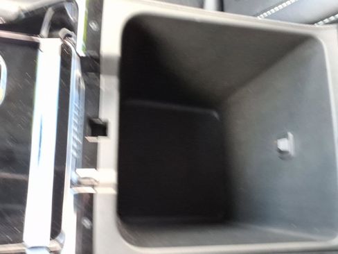 Used 2021 Jeep Grand Cherokee L Limited AWD/4WD image 27