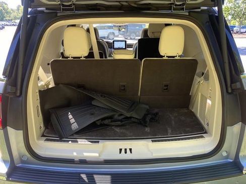 Used 2020 Lincoln Navigator Black Label w/ Cargo Convenience Package AWD/4WD image 31