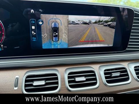 New 2026 Mercedes-Benz GLS 450 4MATIC image 21