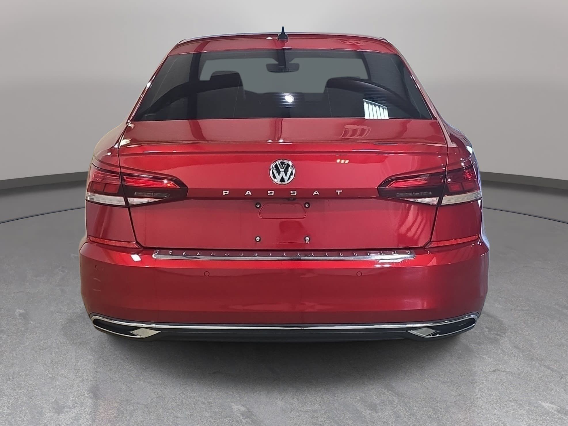 Used 2020 Volkswagen Passat 2.0T SEL FWD image 7