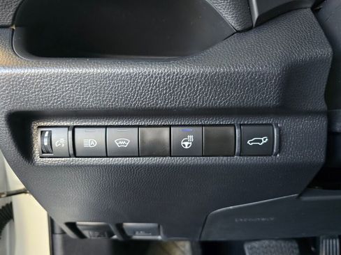 Used 2024 Toyota RAV4 XLE w/ Convenience Package AWD/4WD image 28