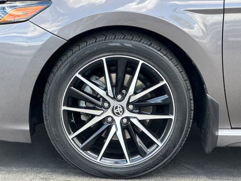 Used 2022 Toyota Camry SE FWD image 33