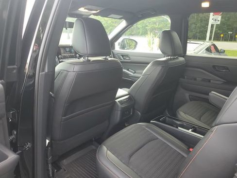 Used 2025 Nissan Pathfinder Rock Creek AWD/4WD image 8