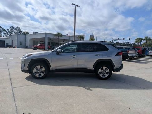 Used 2024 Toyota RAV4 XLE FWD image 6