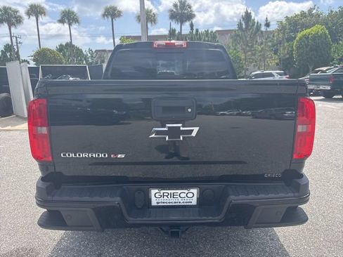 Used 2020 Chevrolet Colorado Z71 w/ Z71 Midnight Edition RWD image 3