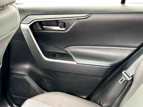 Used 2024 Toyota RAV4 XLE AWD/4WD image 20