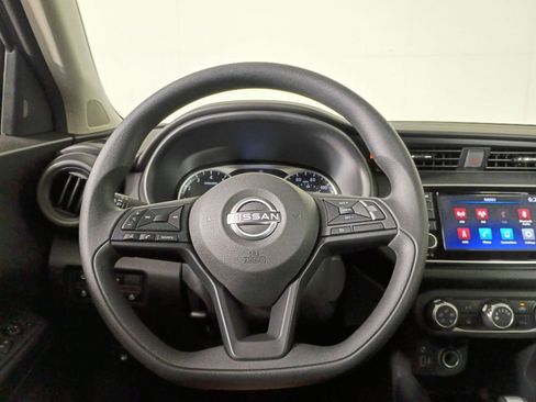 New 2025 Nissan Kicks Play S image 24