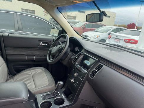 Used 2017 Ford Flex SEL w/ Equipment Group 202A image 2