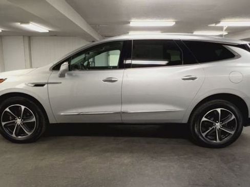 Certified 2021 Buick Enclave Essence w/ Sport Touring Edition image 5