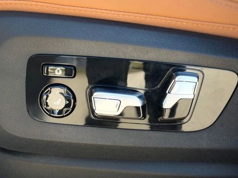 New 2026 BMW X5 xDrive40i AWD/4WD image 16