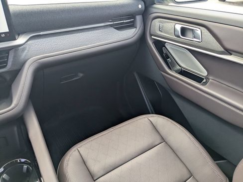 New 2026 Ford Explorer Platinum RWD image 17