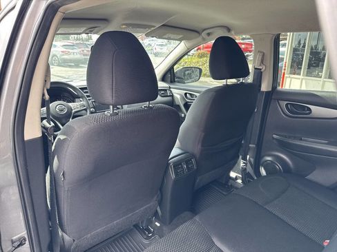 Used 2019 Nissan Rogue Sport S FWD image 21