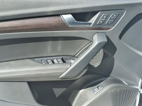 Used 2023 Audi Q5 2.0T Premium Plus w/ Premium Plus Package image 19