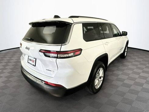 Certified 2022 Jeep Grand Cherokee L Laredo w/ Luxury Tech Group I AWD/4WD image 11