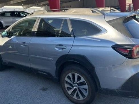 Used 2025 Subaru Outback Premium w/ Popular Package #1 image 9