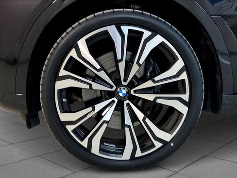 Used 2024 BMW X7 M60i w/ Executive Package image 11