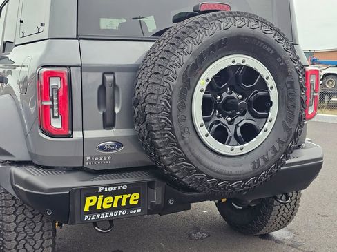 New 2025 Ford Bronco Badlands w/ Sasquatch Package AWD/4WD image 12