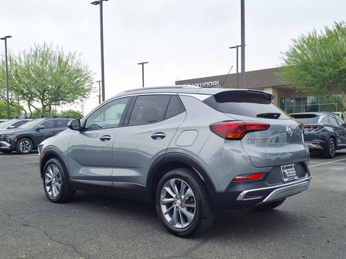 Used 2023 Buick Encore GX Essence w/ Experience Buick Package FWD image 4