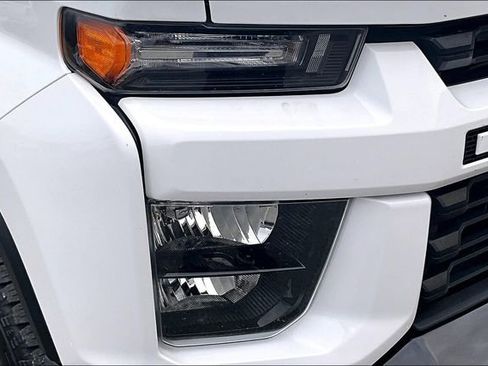 Used 2023 Chevrolet Silverado 2500 Custom w/ Custom Value Package image 29