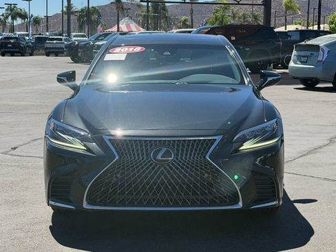 Used 2018 Lexus LS 500 w/ Accessory Package (Z2) RWD image 2