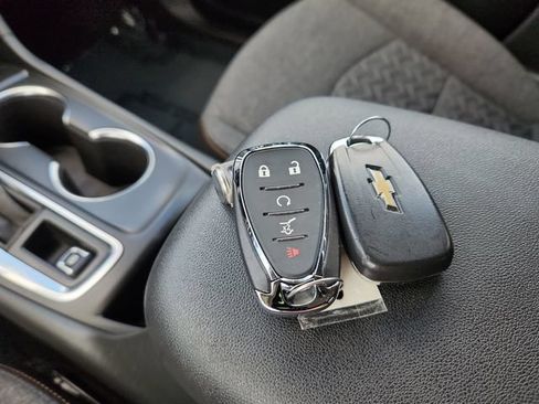 Used 2024 Chevrolet Equinox LT FWD image 48
