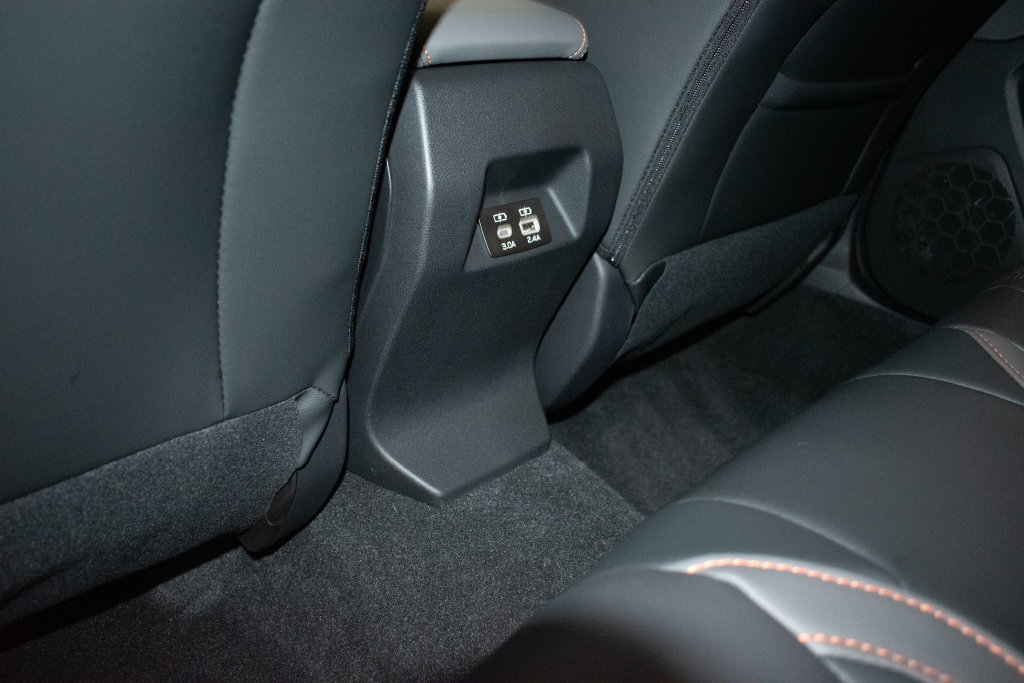 New 2026 Subaru Crosstrek 2.5i Limited w/ Crosstrek Mirror Package AWD/4WD image 23