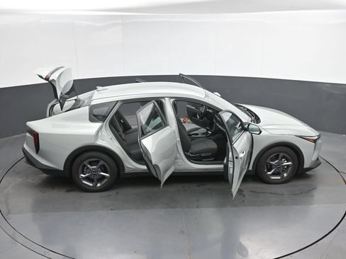 Used 2025 Kia K4 FWD image 49