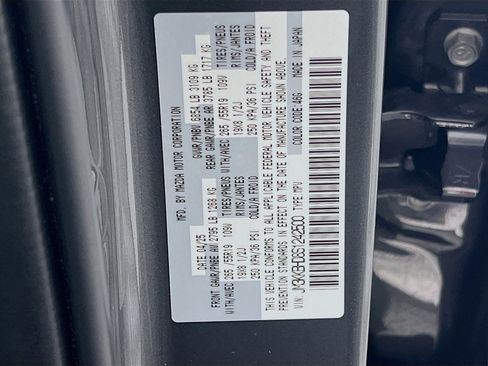 Certified 2025 MAZDA CX-90 3.3 Turbo w/ Preferred Package image 37