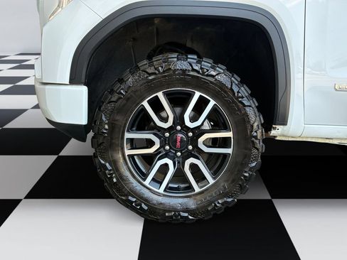 Used 2021 GMC Sierra 1500 Elevation w/ Preferred Package AWD/4WD image 14