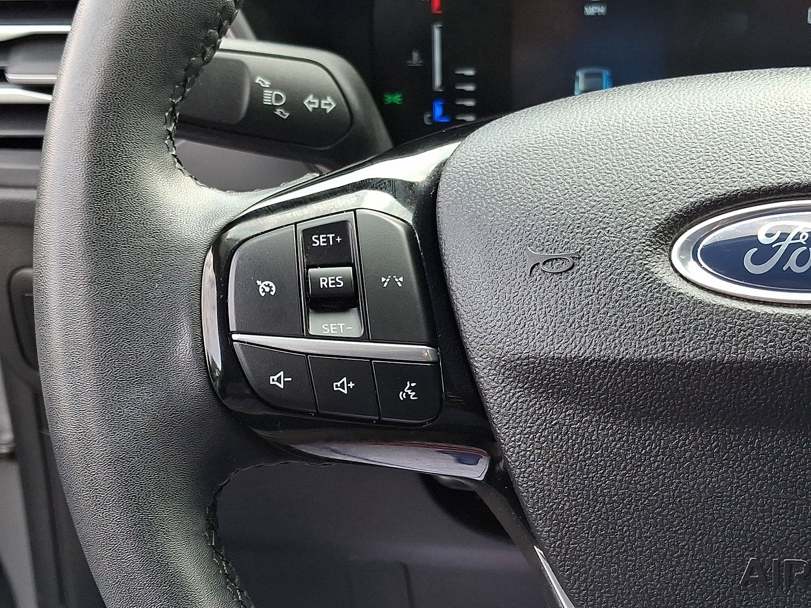 Certified 2023 Ford Escape Active AWD/4WD image 21