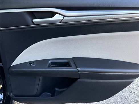 Used 2018 Ford Fusion S image 30