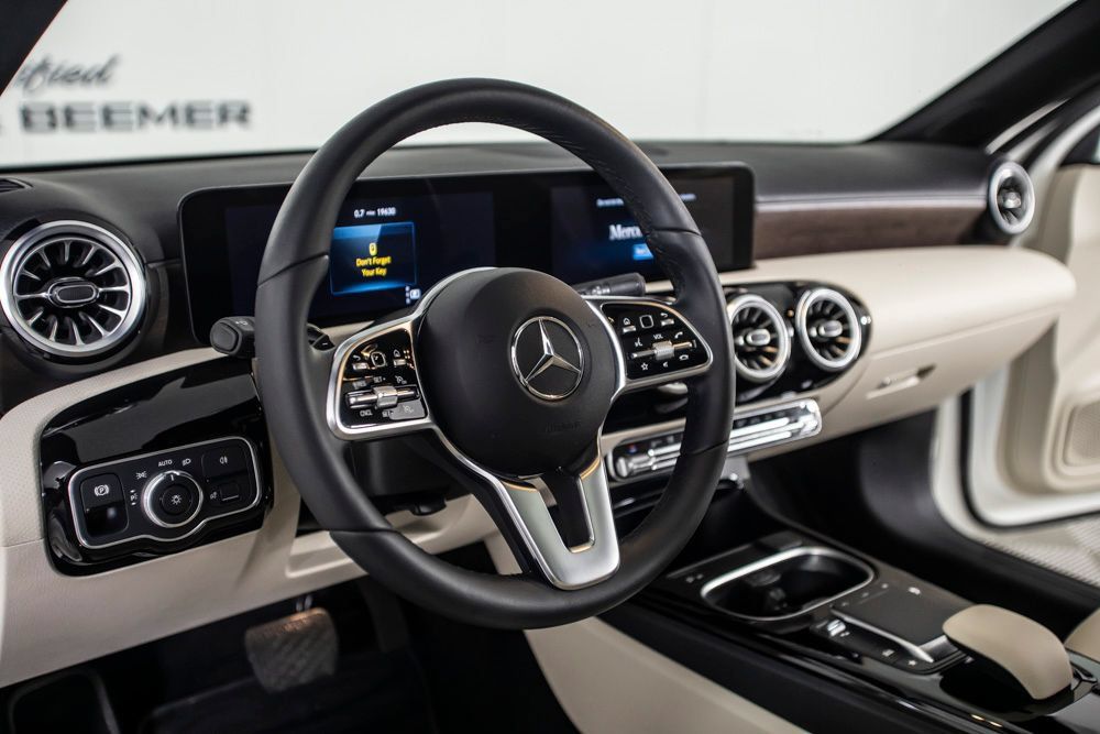 Used 2022 Mercedes-Benz A 220 image 21