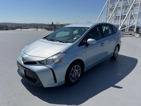 Used 2015 Toyota Prius V Two FWD image 7