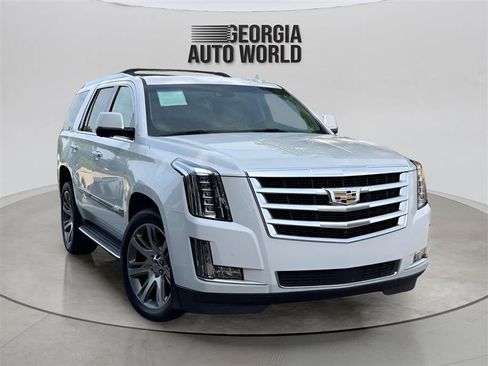 Used 2016 Cadillac Escalade Premium AWD/4WD image 9