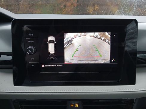 New 2026 Volkswagen Taos S image 19