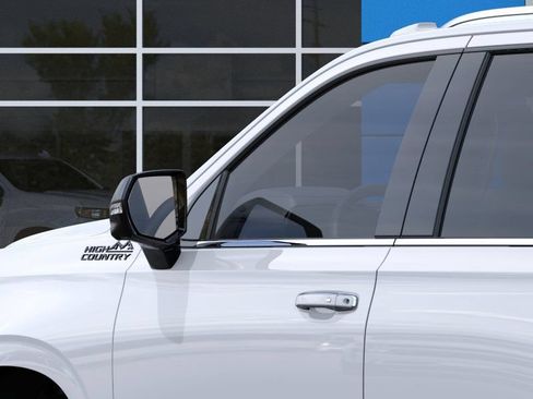New 2026 Chevrolet Tahoe High Country AWD/4WD image 12