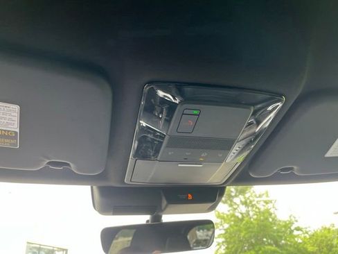 New 2026 Mitsubishi Outlander LE FWD image 18