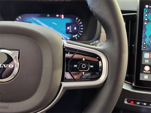 New 2026 Volvo XC90 B6 Plus w/ Protection Package Premier image 29