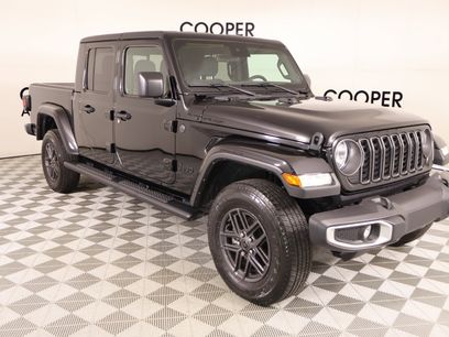 Used 2024 Jeep Gladiator Sport