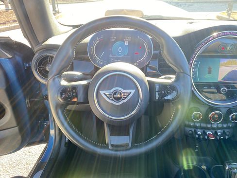Used 2022 MINI Cooper Convertible image 9