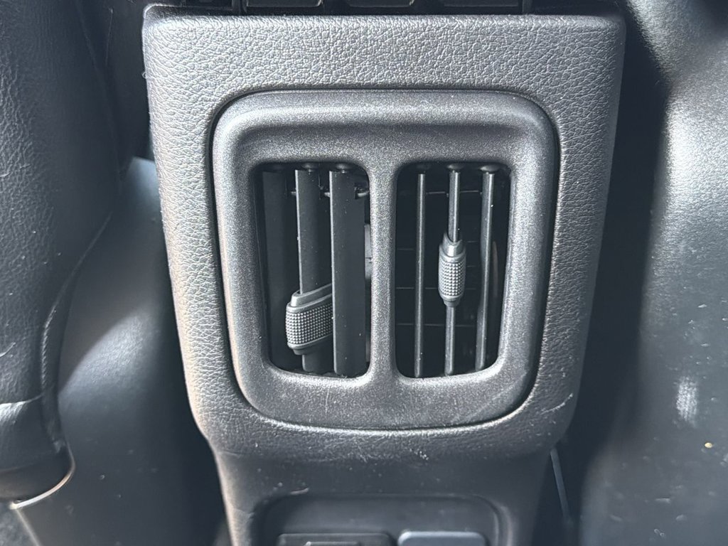 Used 2019 Jeep Compass Latitude AWD/4WD image 24