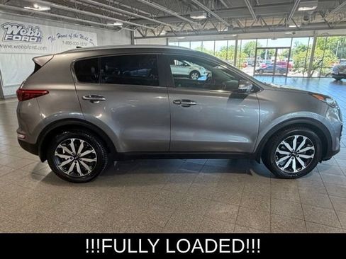 Used 2017 Kia Sportage EX w/ EX Technology Package FWD image 12