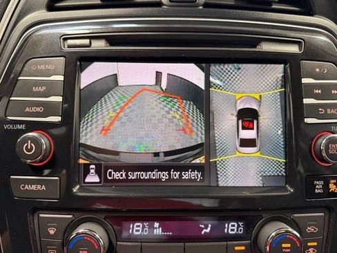 Used 2020 Nissan Maxima Platinum FWD image 19