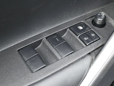 Used 2026 Toyota Corolla Cross L FWD image 13