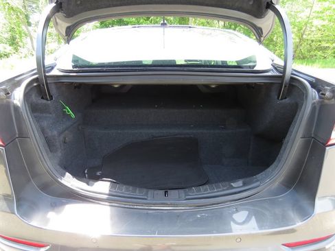 Used 2020 Ford Fusion Energi Titanium FWD image 17