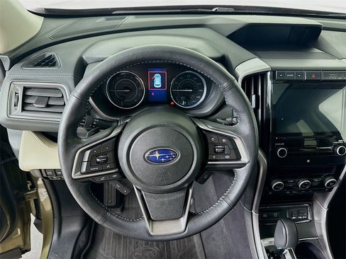 Used 2022 Subaru Ascent Limited w/ Technology Package image 16