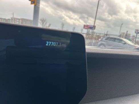 Used 2025 Ford Expedition Active image 7